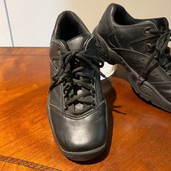 WOMEN'S REEBOK BLACK ATHLETIC LEATHER OXFORD SOFT TOE SHOE USPS CERTIFIED SIZE 8 - Picture 2 of 11